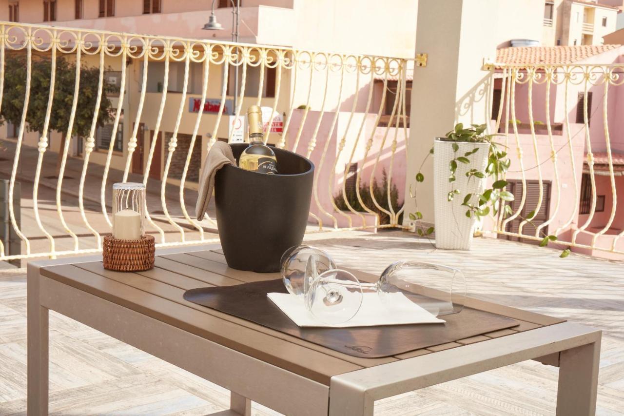 Hotel Muita Di Mari ซานตา เตเรซา กัลลูรา ภายนอก รูปภาพ